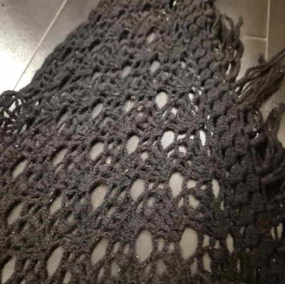 Handmade Knit Scarf - Picture 8 of 8
